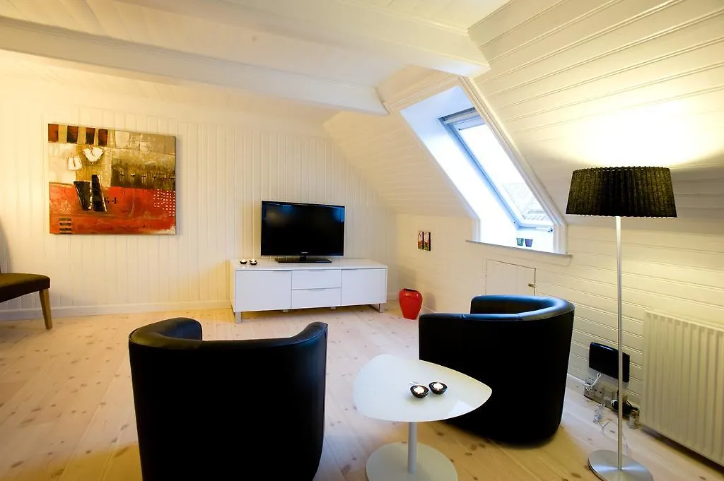 Den Gamle Kobmandsgaard Bed & Breakfast-1